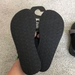 Sanuk Womens  sling size 6‎ NEW SLING 2 Photo 2