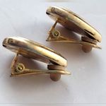 Vintage Gold Tone Black Teardrop Clip Photo 4