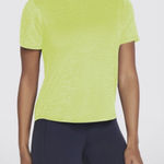 Skechers  GO DRI Swift Tunic Tee‎ Athletic Top Reflective Logo Size M Photo 0