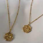 Boutique Dainty Gold Plated Flower Necklace Photo 0