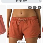 prAna  Mariya Hiking Water Short in Liqueur. Size Small. Photo 2