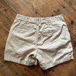 Gap khaki tan 5” gorpcore normcore sporty size 8 shorts Photo 2
