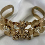 Vintage Gold Tone Chunky Large Critter Bee Gold Tone Bangle Bracelet Photo 0