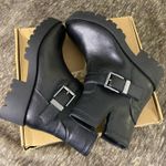 Zodiac  Women's Leather Boots, Style, US Size 6 Photo 3