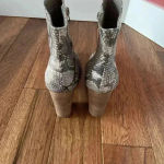 Carlos Santana  Grey snakeskin Tibbie ankle boots Photo 2