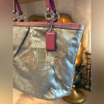 Coach Horse Carriage Pleated Tote Shoulder Bag with Hangtag. Photo 2