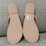 Tkees  NWOT Lily Pigments Flip Flop Sandals in Pale Pink Size 8 Photo 2