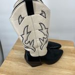 Black and Cream Western Boots Size 8 Photo 2
