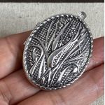 Sarah Coventry LeaSilver Tone Picture Locket Pendant 1 Photo 2