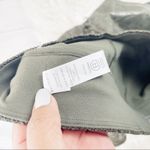 Athleta Women's Green Rainier Inset shorts Leggings in 1 Tight NEW Photo 6