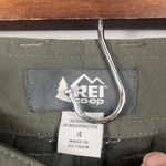 Rei Co-op  women’s green convertible green hiking pants / shorts size 4 Photo 3
