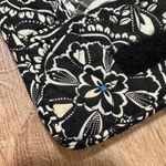 Vera Bradley  | Barcelona 2010 Black White Floral Quilted Pattern Crossbody Bag Photo 11