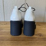 NWOT Arizona Jean Company White Chunky Lace Up Heel Block Shoes, Size‎ 6.5M Y2K Size 6.5 Photo 1