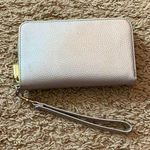 Nice simple to have. Goes with almost any outfit. Silver Photo 0