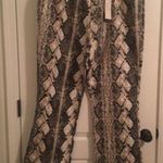 R.V.T. Jeans Co. Women's Pants Snake Skin Pattern Bottoms MultiColor Size 24 Photo 0