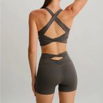 Berlook Activewear Dark Coffee Cut Out Shorts 3" Brown Size M Photo 3