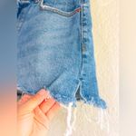 Abercrombie & Fitch  denim the cutoff short high Rise blue shorts size 28/6 Photo 4