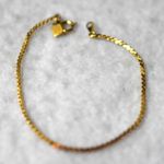 Hallmark Vintage Accents By  Delicate Gold Tone 6" Link Y2K Glam Cottage Bracelet Photo 0
