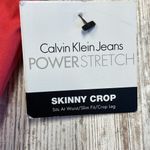 Calvin Klein Jeans NWT Melon Wildflower Power Stretch Skinny Crop Pants Photo 4