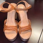 Yoki Platforms by  size 9 Photo 2