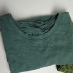 J. CREW GREEN GIRLFRIEND TEE AND GREEN CHEETAH PRINTED EVERYDAY LEGGINGS BUNDLE Size M Photo 1