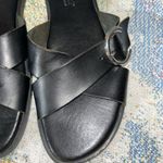 Don Uorri Size 40 Black Leather Sandals Photo 2