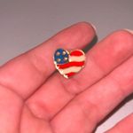 💙 Vintage Avon Patriotic Heart Shaped Brooch Pin Tie Tack Gold Photo 0