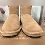 BEARPAW Steph Faux Shearling Lined Bootie (Women) size 8 super clean condition Photo 4