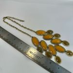 Yellow gold tone and green statement necklace Photo 5