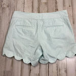 Lilly Pulitzer Women’s Size 00 Blue Seersucker Scalloped Hem Buttercup Shorts Photo 4