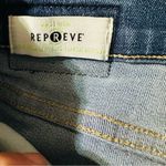 Calvin Klein Jeans  women's size 8 raw hem jean shorts Photo 3