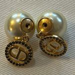 Christian Dior DIOR TRIBALES EARRINGS Gold-Finish Metal with White Resin Pearls Photo 5