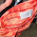 Athleta $98 Elation Printed Capri Tight, Tahiti Island Coral SIZE XS Photo 3