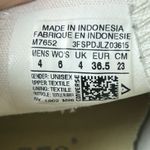 Classic Converse All Star Low Tops – White w/ Red Trim – Men’s 4 / Women’s 6 Photo 5