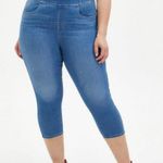 Torrid Size 5 crop lean jean skinny super soft high-rise jeans Photo 4