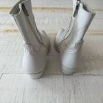 Steve Madden Greyson NWOT size 6 Cream Leather Western Ankle Boots Cowgirl Photo 4
