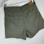 American Eagle Highest Rise Mom Shorts Sz 6 Olive Green Distressed High Cut Photo 8