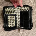 Hobo International HOBO patent leather wallet with small clutch strap Photo 2