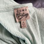 Como vintage  Green shirt 3/4 sleeves with button detail Photo 3