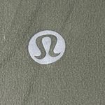 Lululemon Women's Green High Waisted Yoga Capri Athletic Leggings Pants Size 4 Photo 3