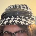 Stylish Black and White Houndstooth Women's Hat Photo 0