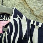 Lilly Pulitzer Entourage Zebra Button Down size 2 Photo 5