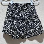 Altar'd State Women's Skort Black White Floral Flowers Tiered Short/Skirt XS Photo 3