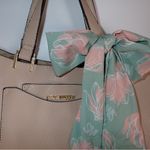 Steve Madden Tan Bparker Crossbody Purse Handbag with Green Bow Photo 2