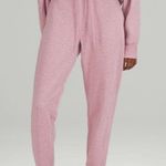 Lululemon  Scuba High-Rise Jogger Photo 0