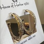 House of Harlow 1960 | Two Photo 6
