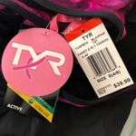 Tyr. Womens Cadet 2 in 1 Tankini Top Built In Bra Racerback Contour Cups Black S Photo 2