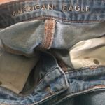 American Eagle Distressed Mom Jean Sz. 8L Light Wash Cotton Stretch Grunge Photo 3