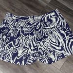 Lilly Pulitzer 5" Callahan Hidden Zebra Print Shorts 2 Navy blue white Photo 3