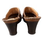 Clarks  Shoes Womens 6M Brown Leather‎ Closed Toe Sandals Peasant Boho Bohemian Photo 3